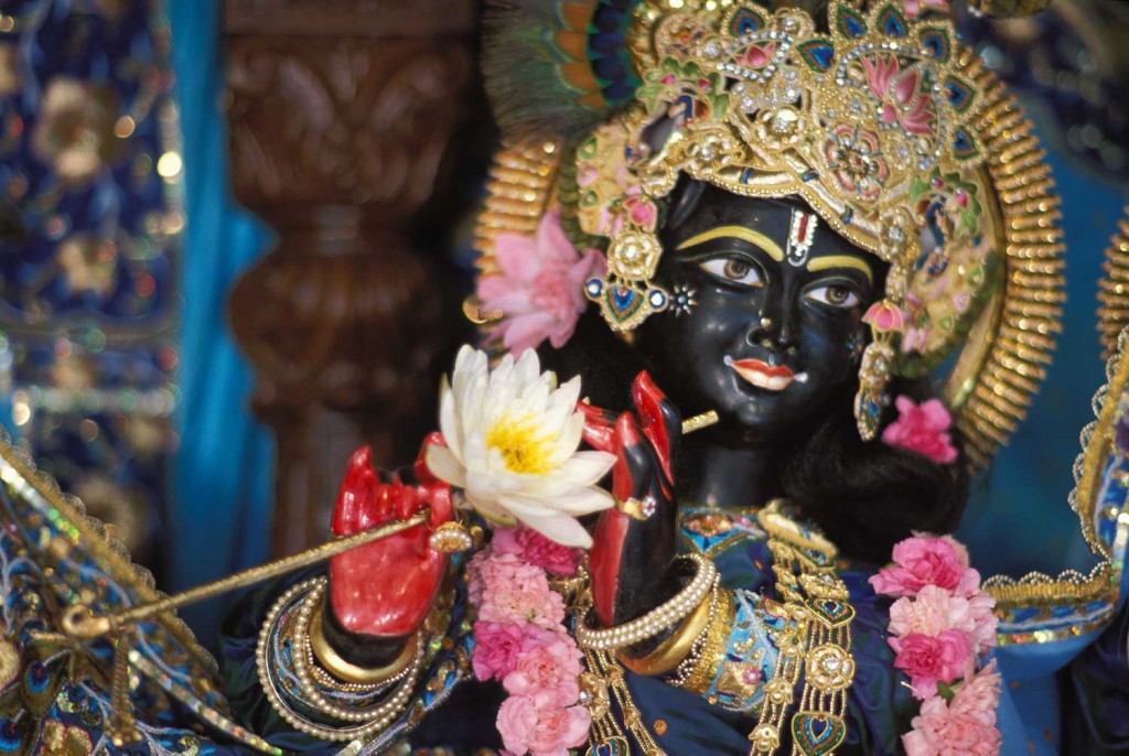 17-Krishna-Temple-in-UTAH
